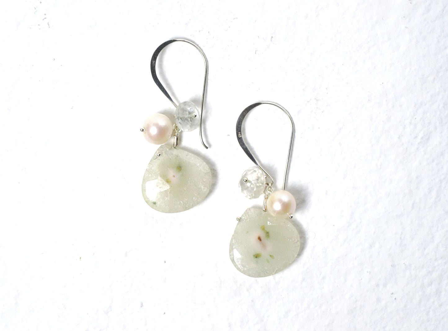 -Solar quartz- large hooks