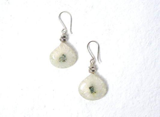 -Solar quartz- hooks
