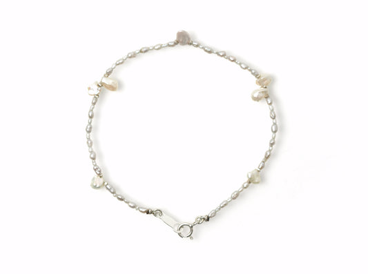 -pearl- 'beads line' bracelet
