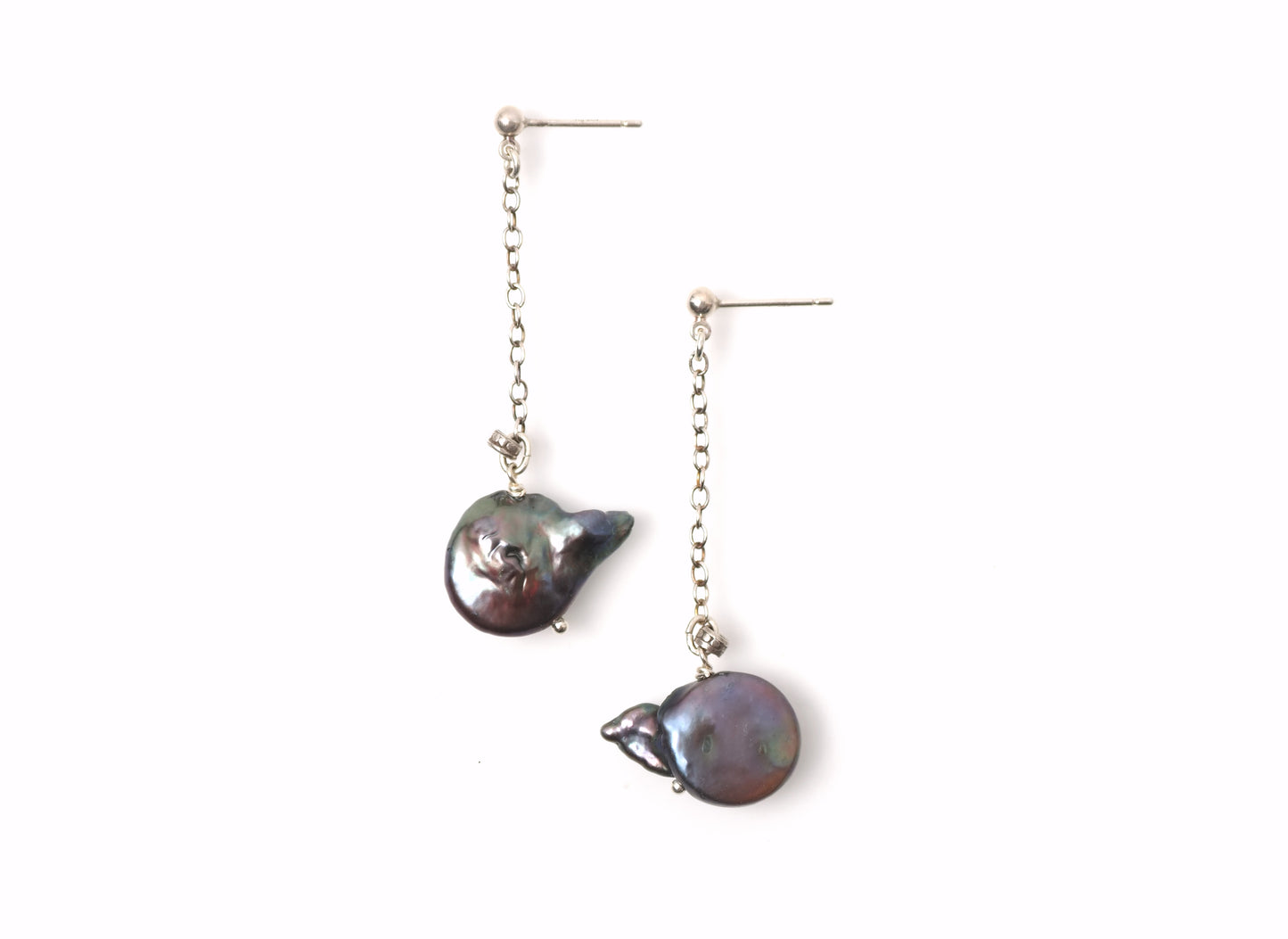 -Black pearl- chain studs