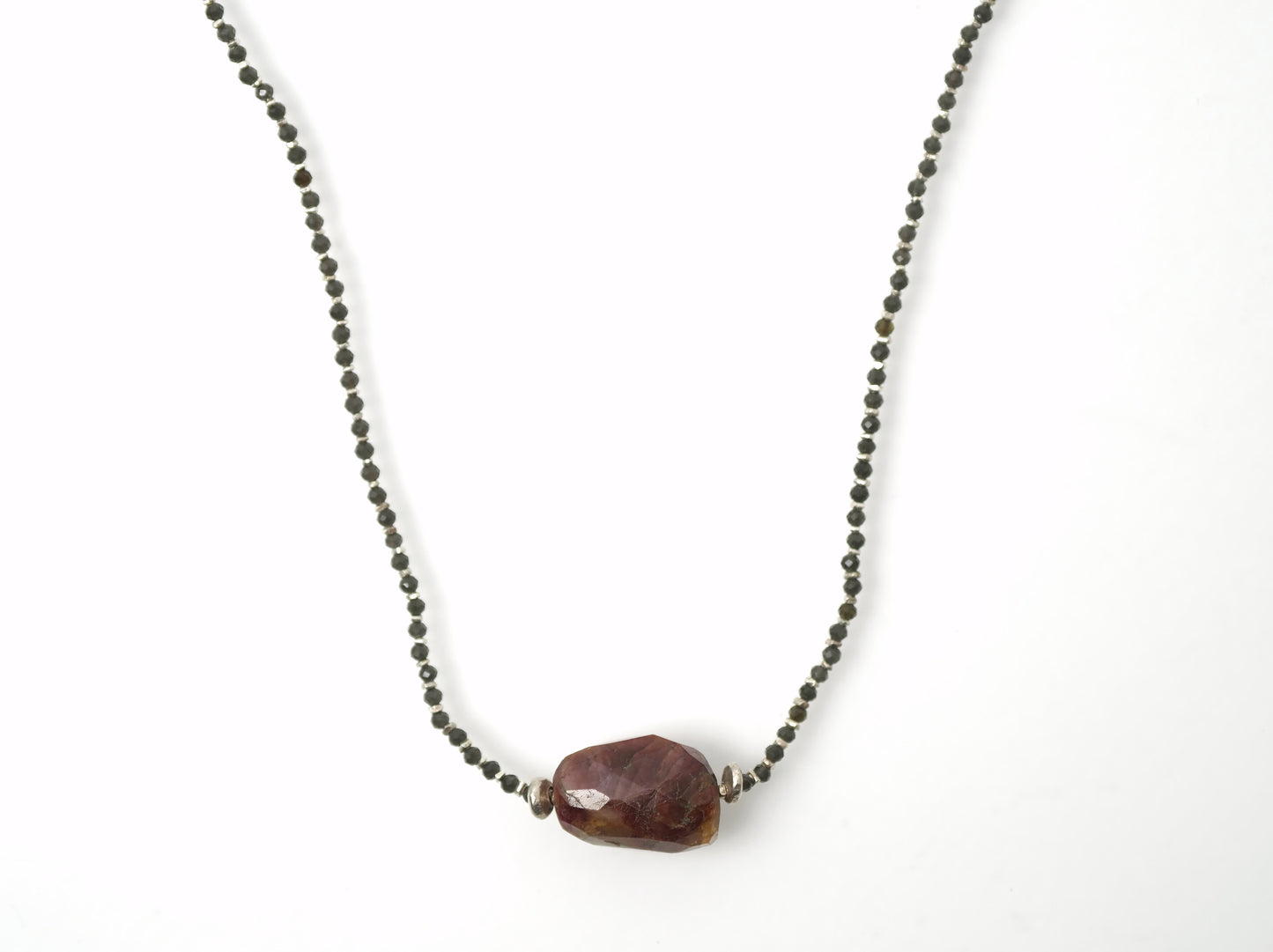 -Tourmarine- 'beads line' necklace