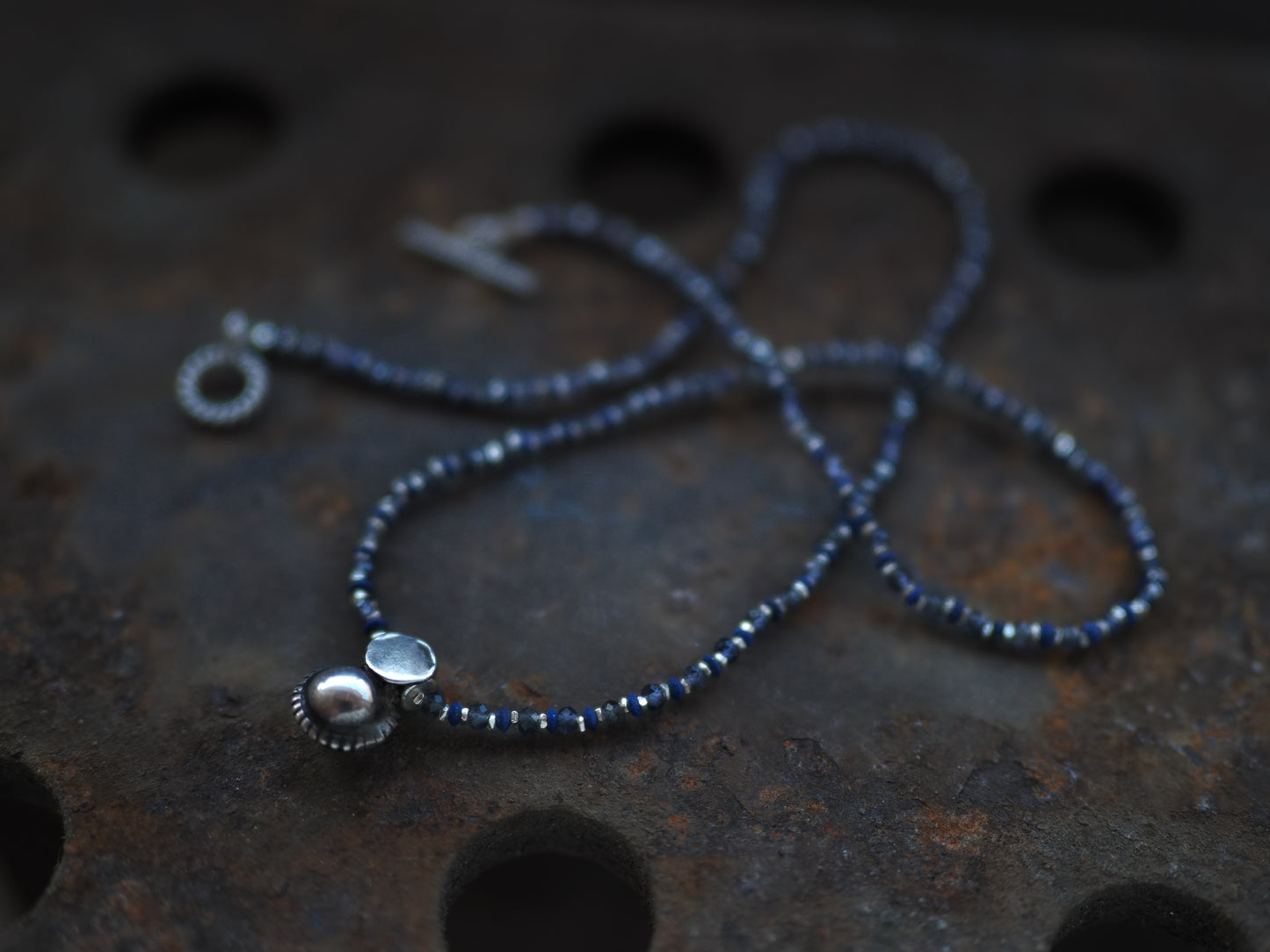 -India silver- beads line pendant