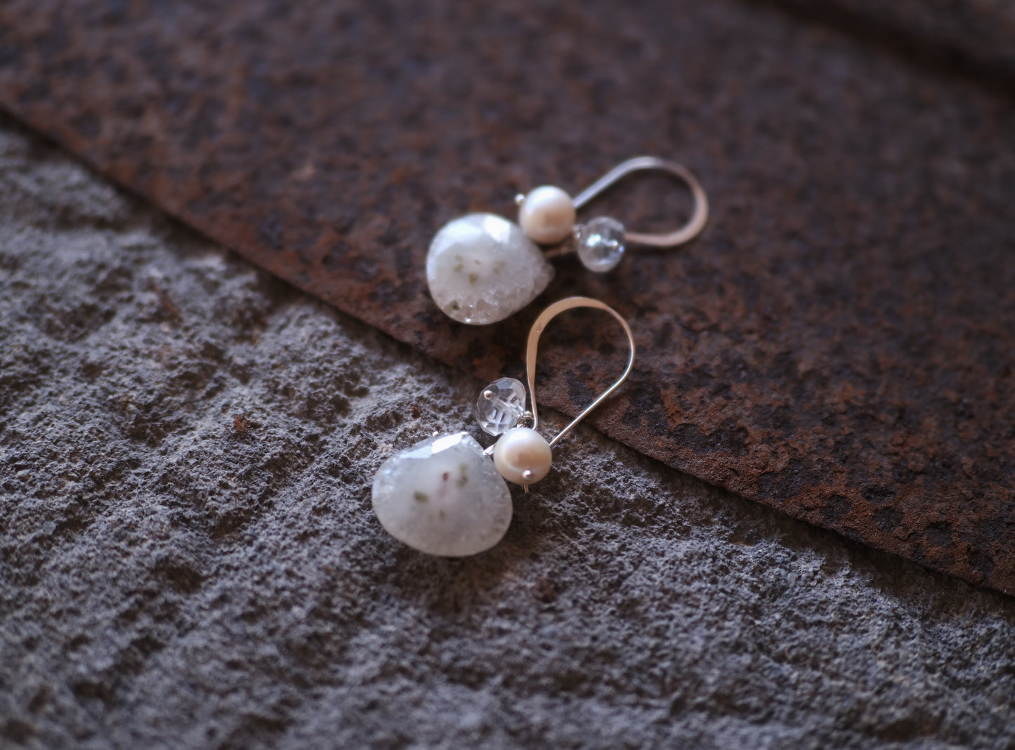 -Solar quartz- large hooks