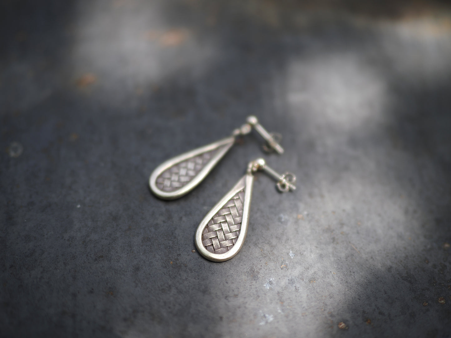 -Plaited silver- studs