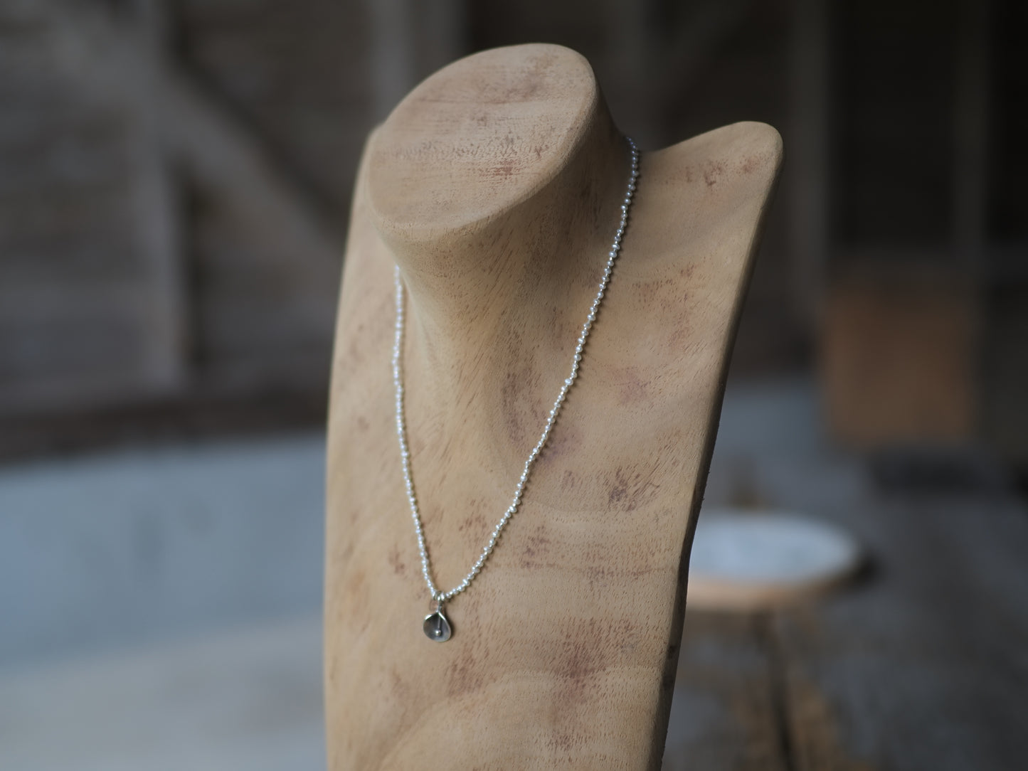 -Flower charm- pearl 'beads line' pendant