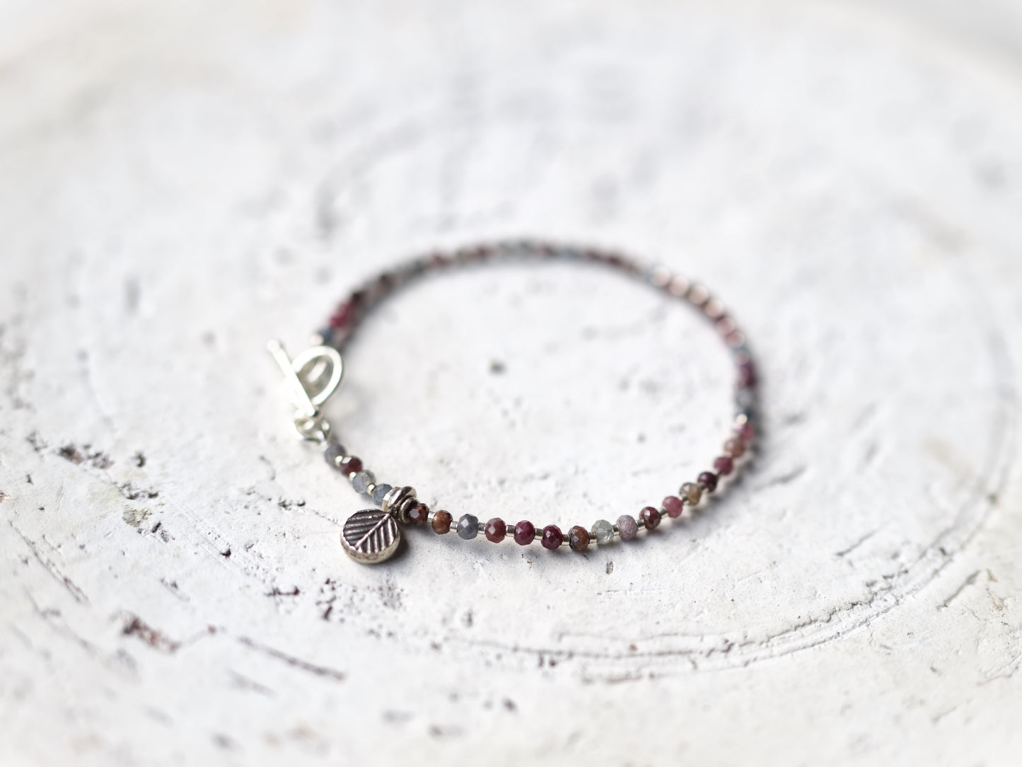 -Ruby & Sapphire- 'beads line' bracelet