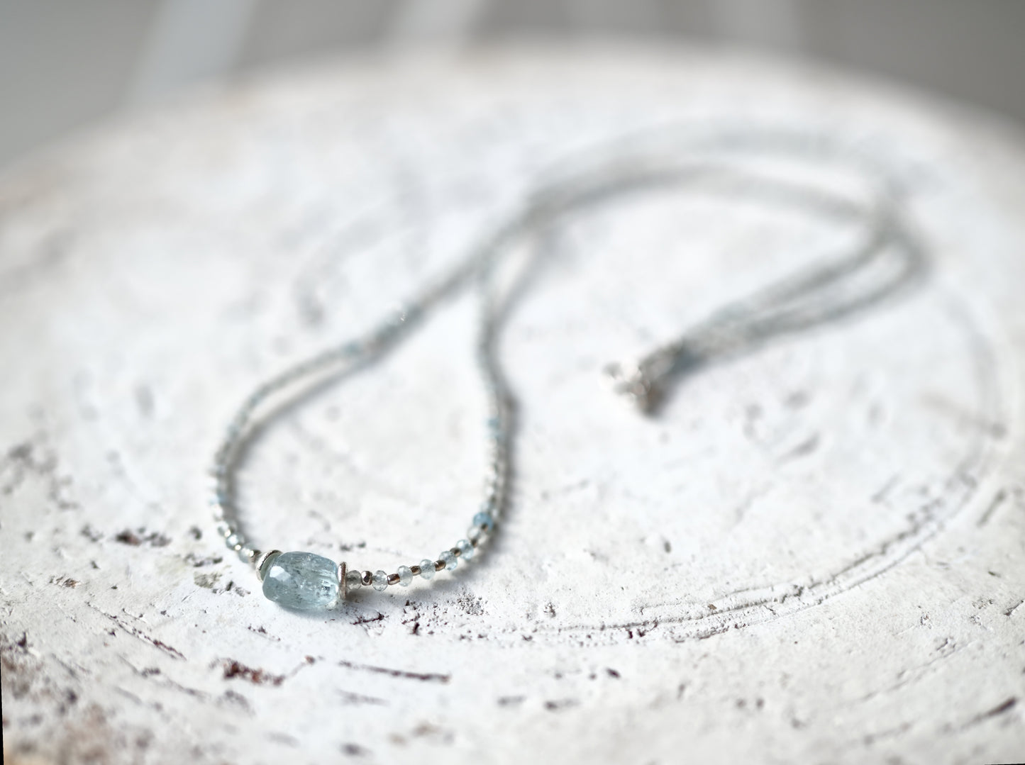 -Aquamarine- 'beads line' necklace