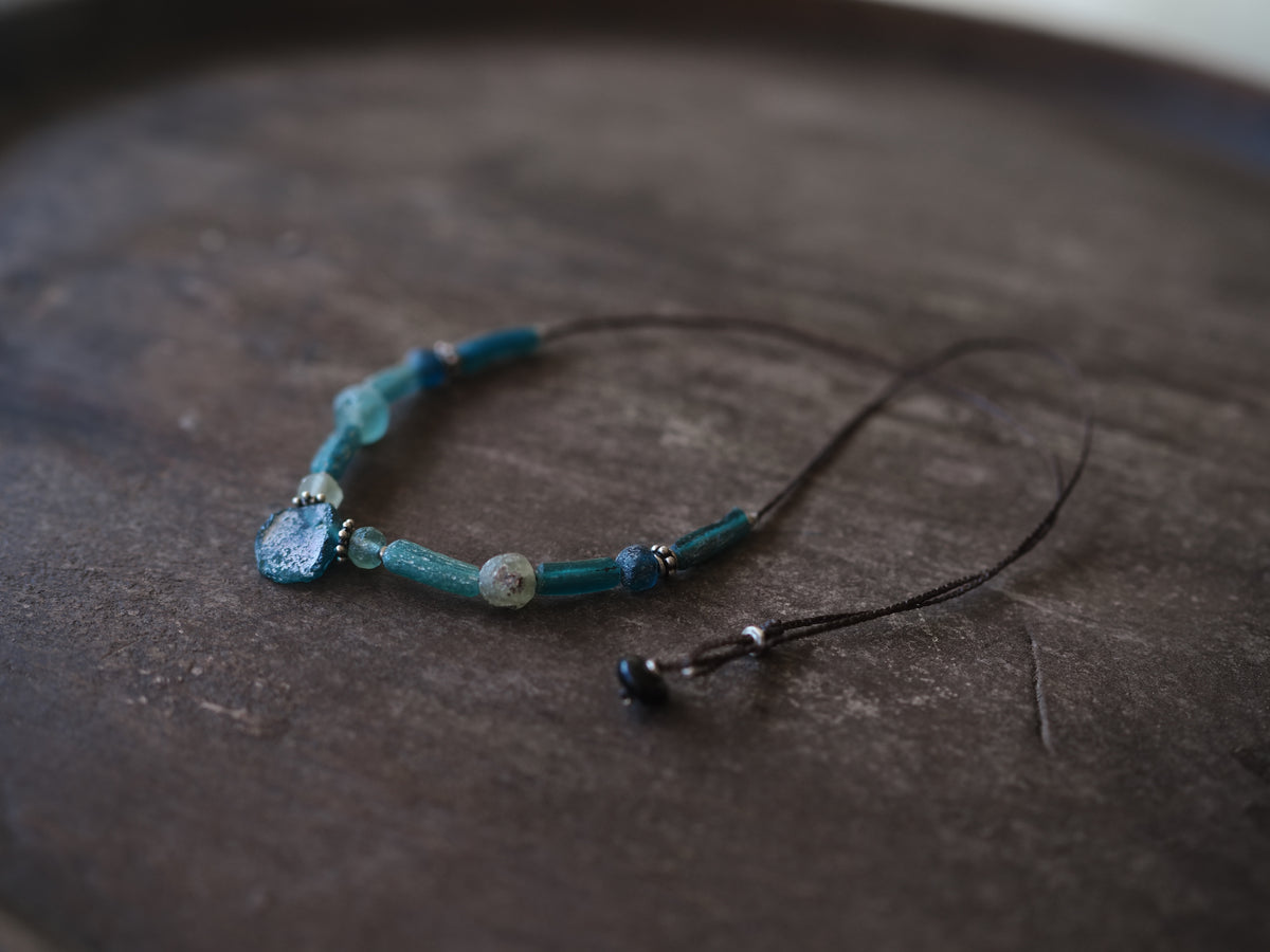 -Romanglass- code necklace