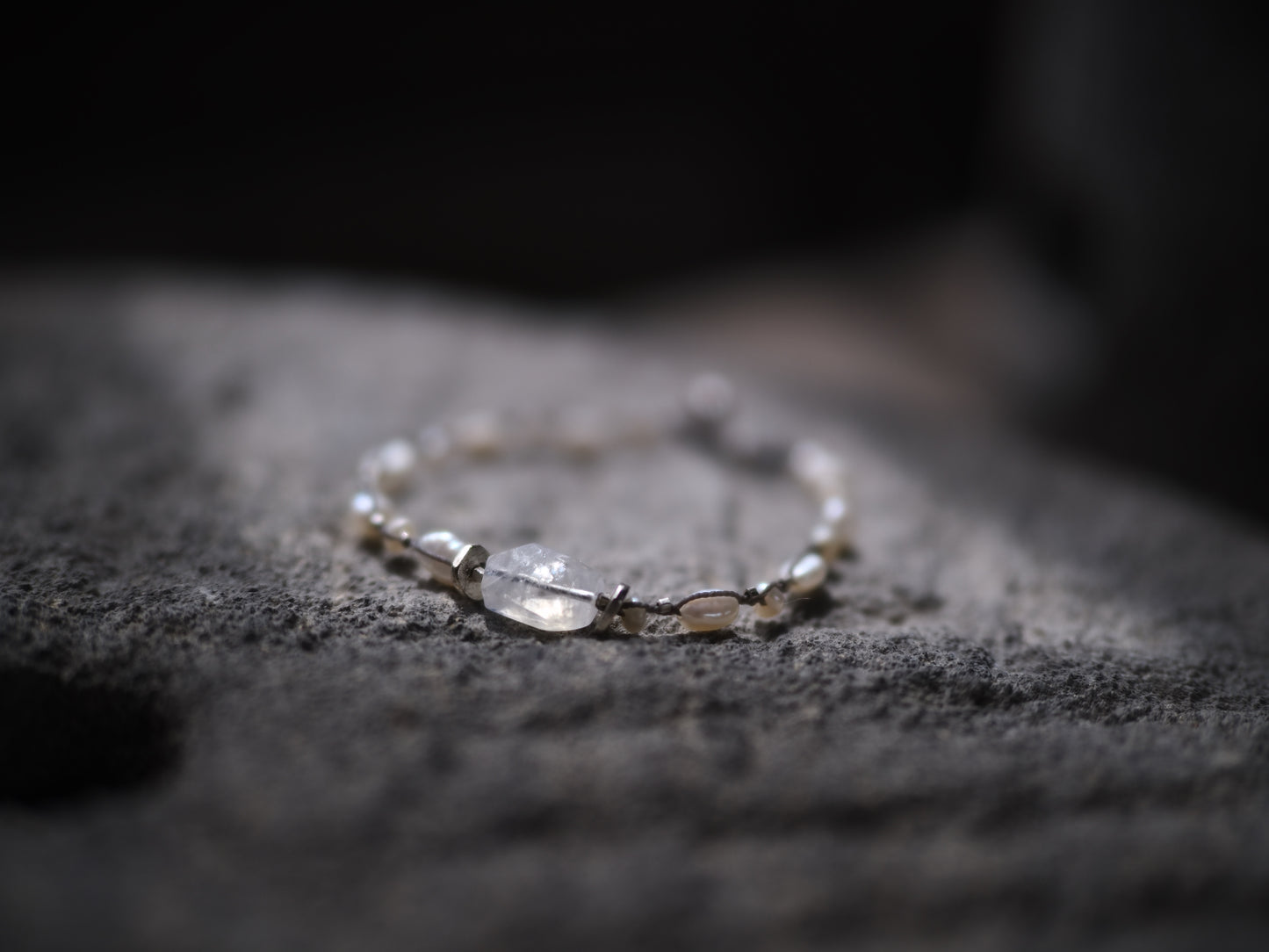 -Andesine labradorite- 'pearl・silver' braid