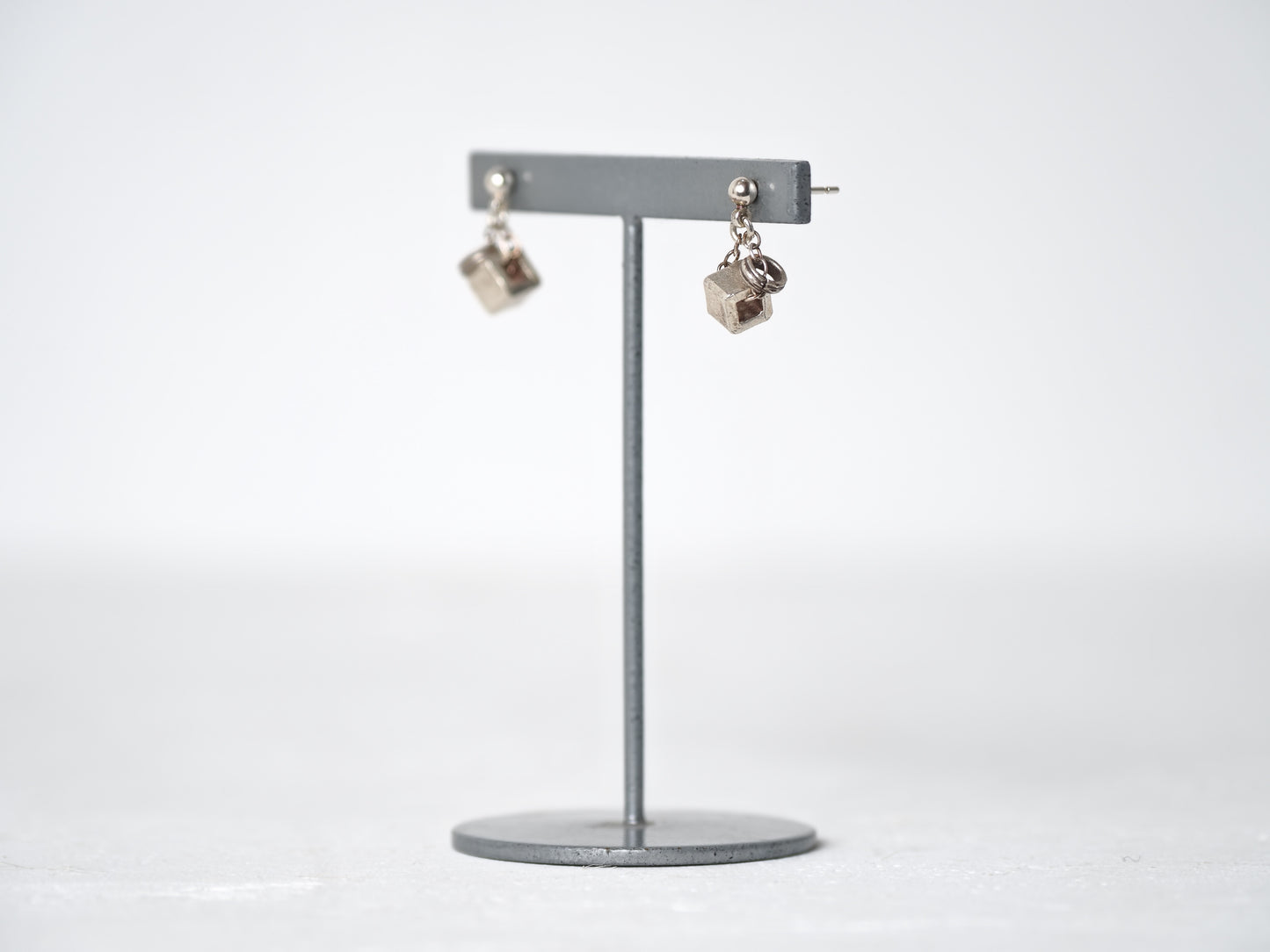 -silver cube- studs
