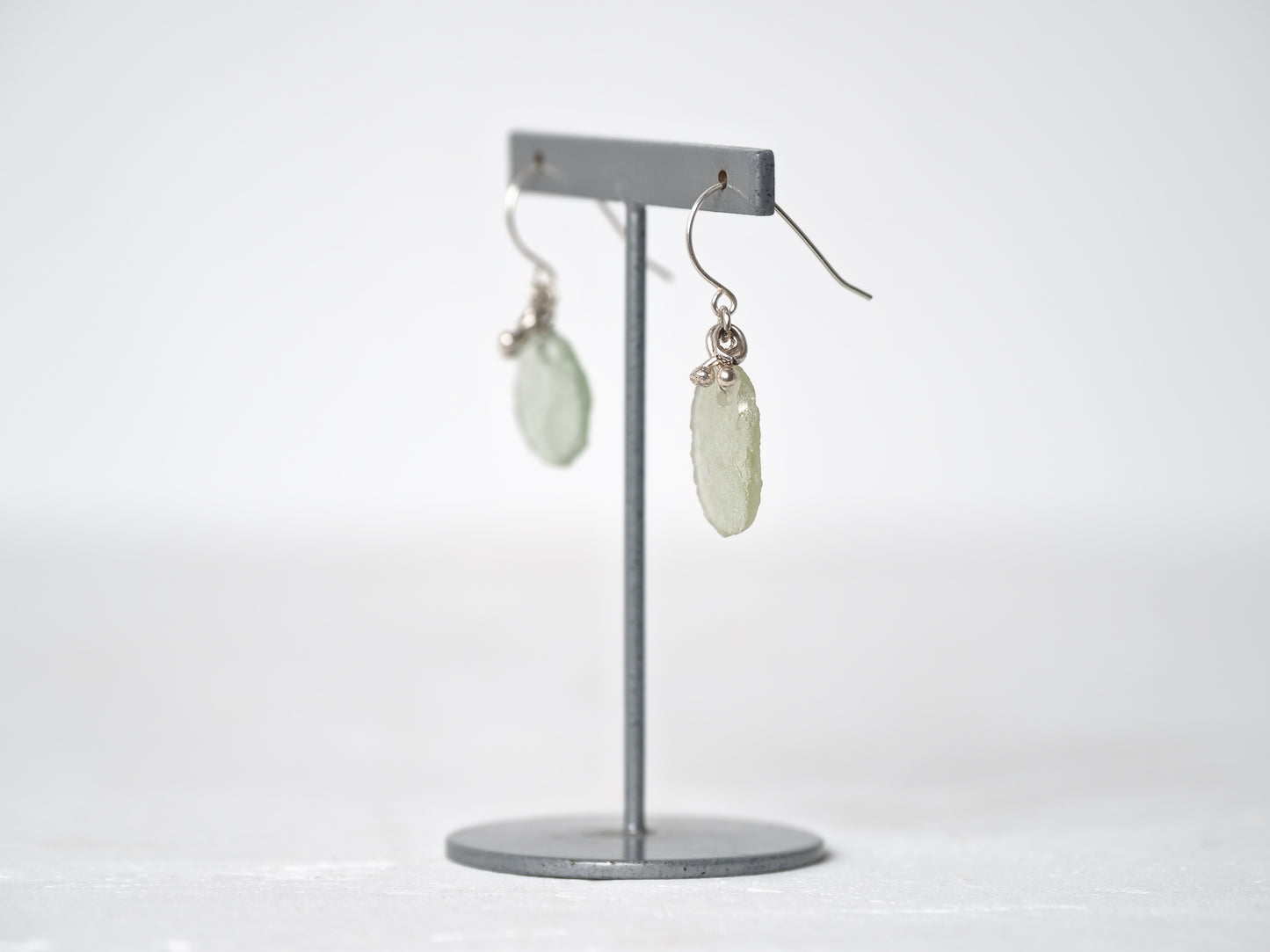 -Romanglass- hooks