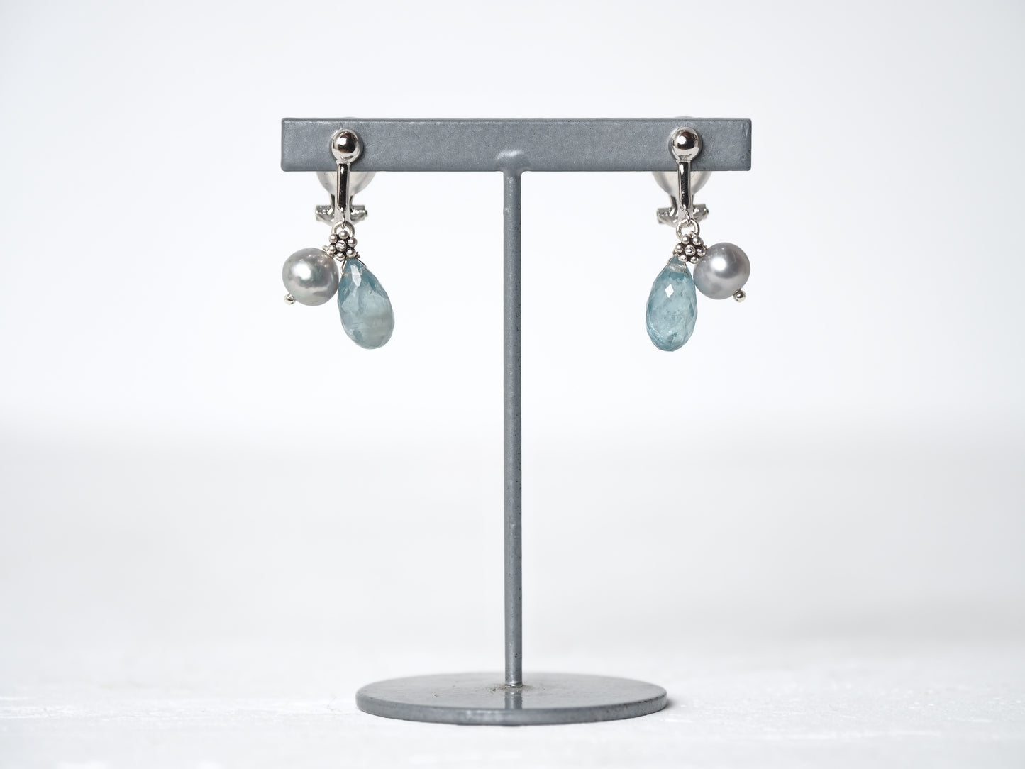 -Sky kyanite・Silver pearl- clips