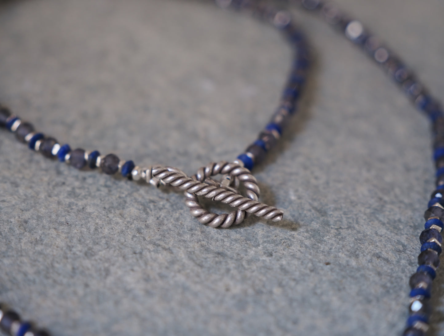 -India silver- beads line pendant