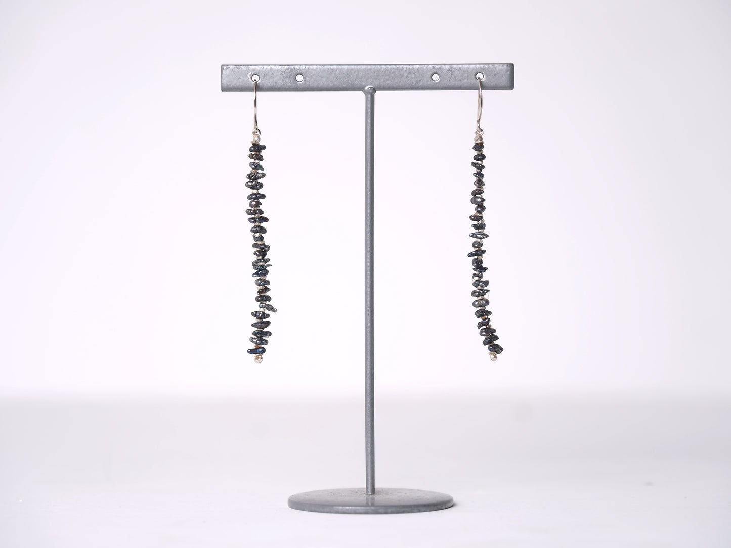 'black pearl & silver' hooks