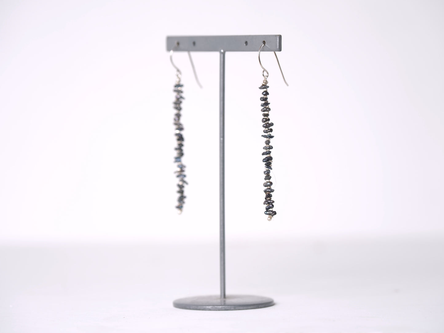 'black pearl & silver' hooks