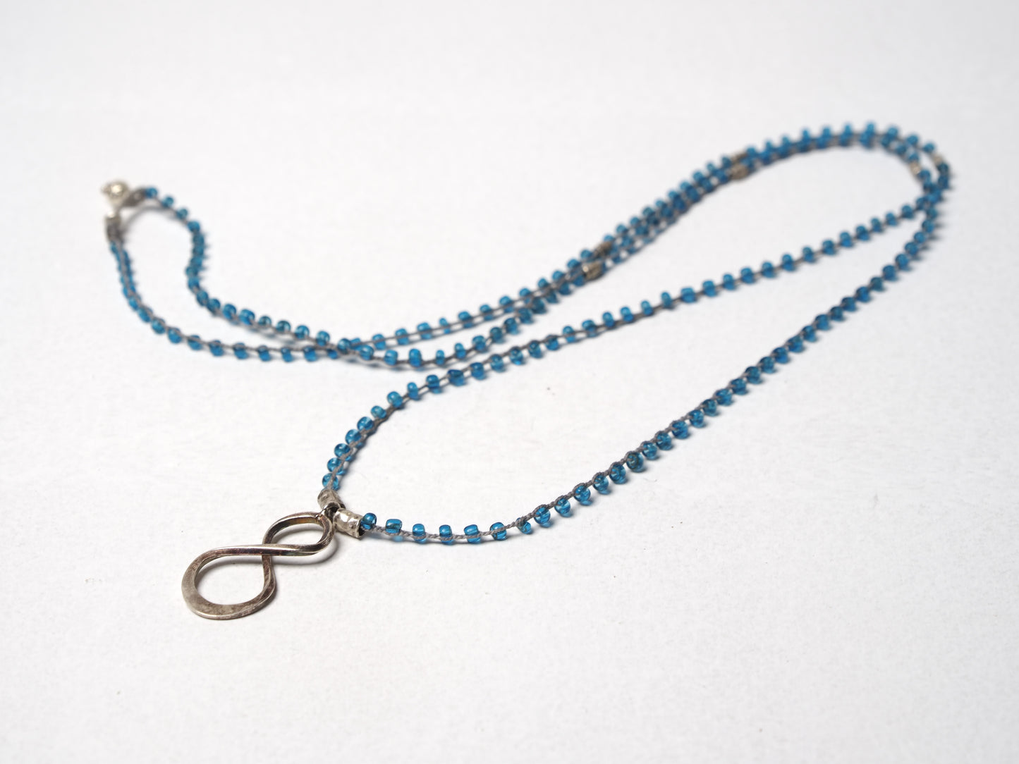 -Silver- 'Bonda beads' braid