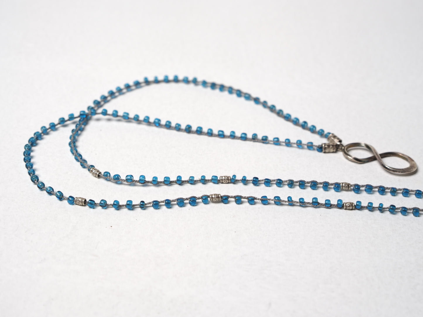 -Silver- 'Bonda beads' braid