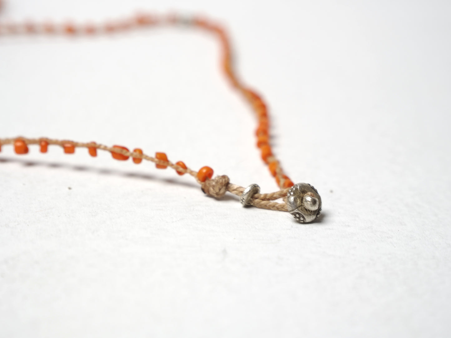 -Coral- 'Bonda beads' braid