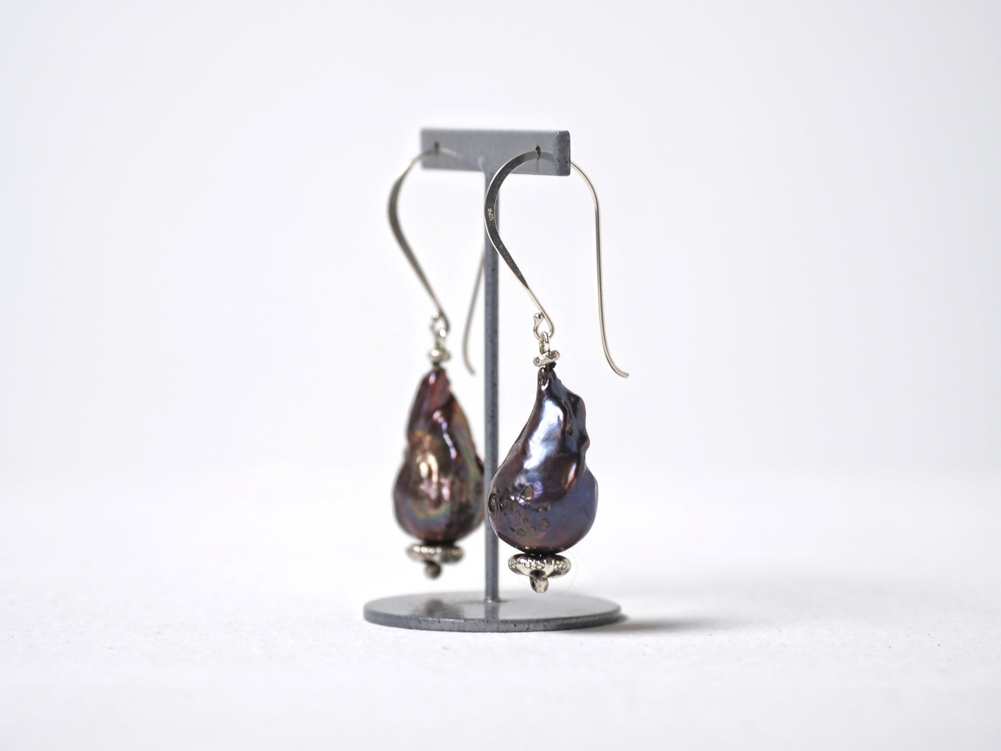 -Black pearl- large hooks