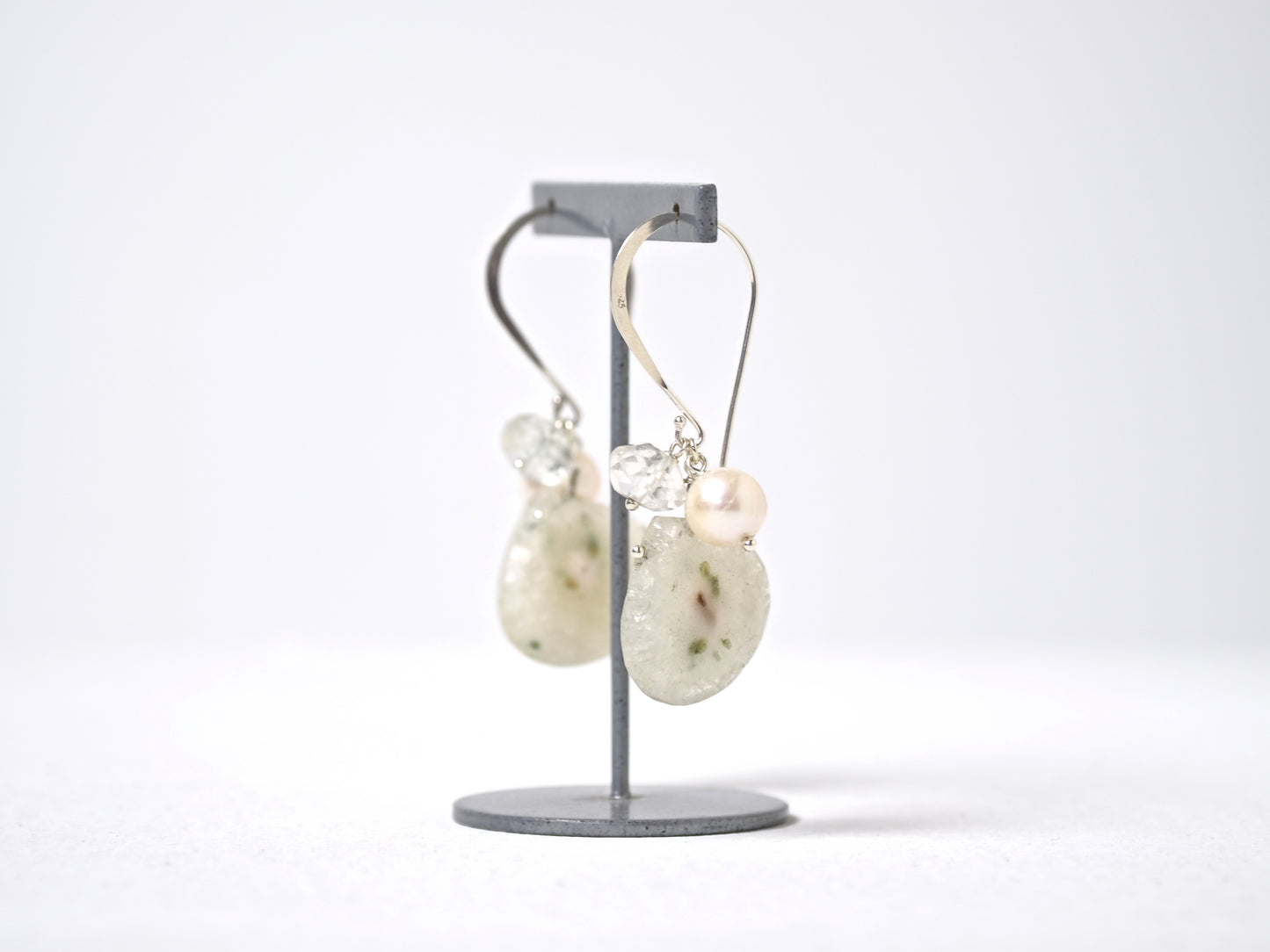 -Solar quartz- large hooks