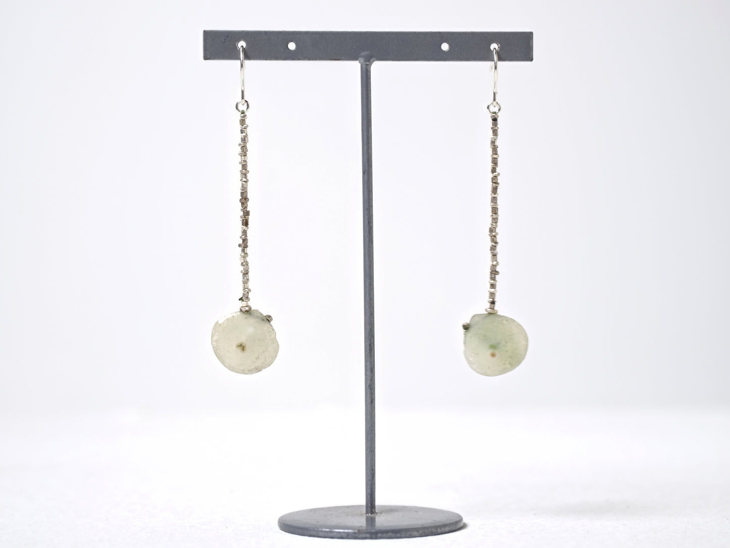 -Solar quartz- hooks