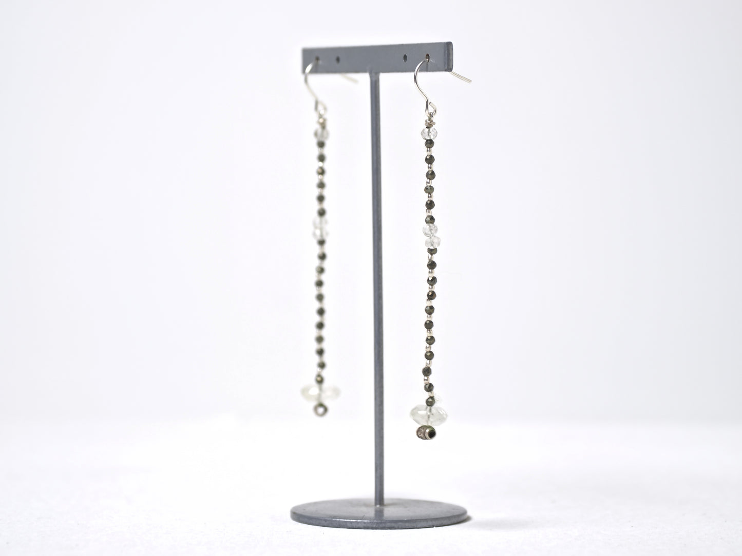 -Quartz- pyrite・silver hooks