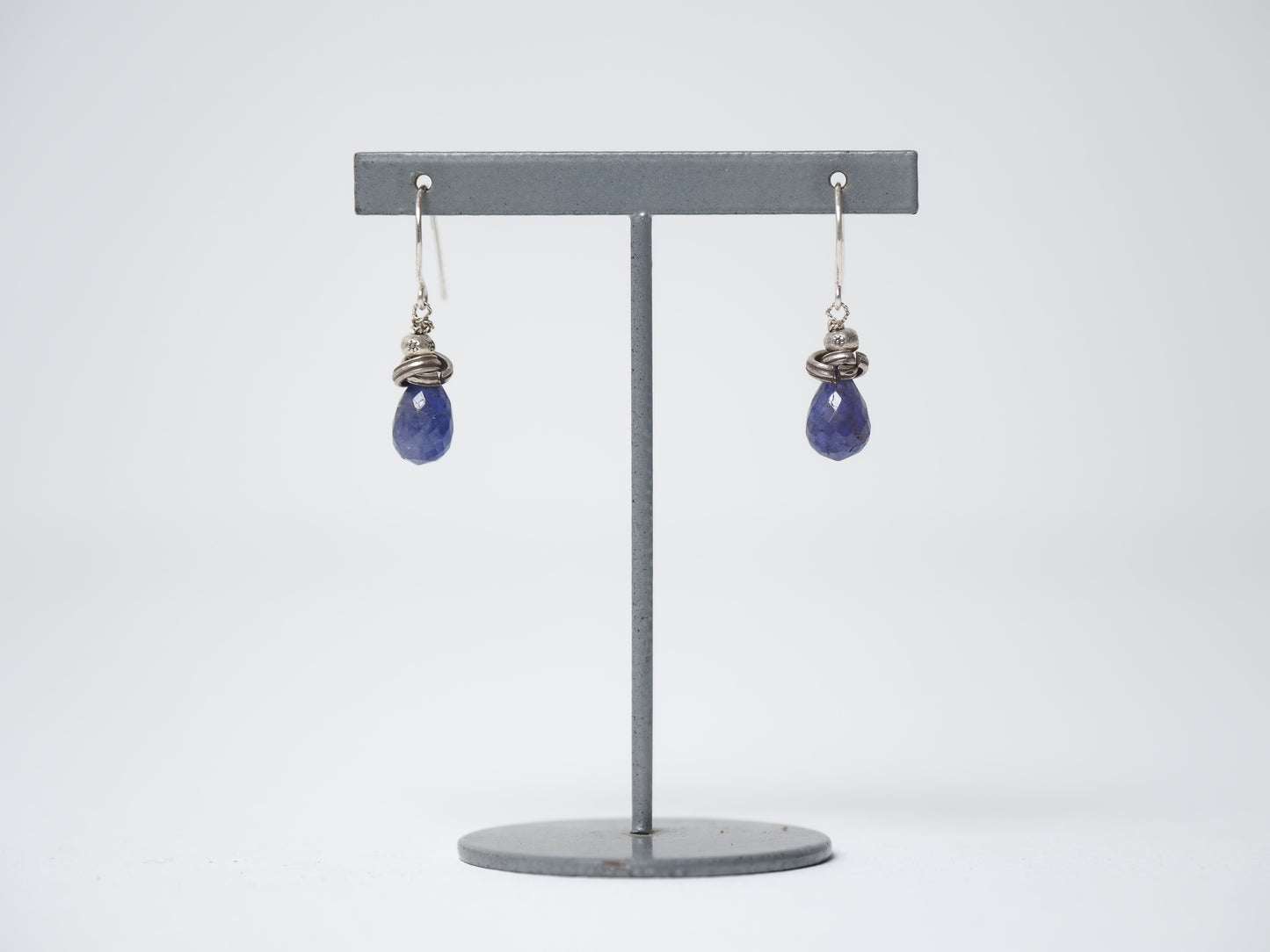 -Tanzanite- hooks