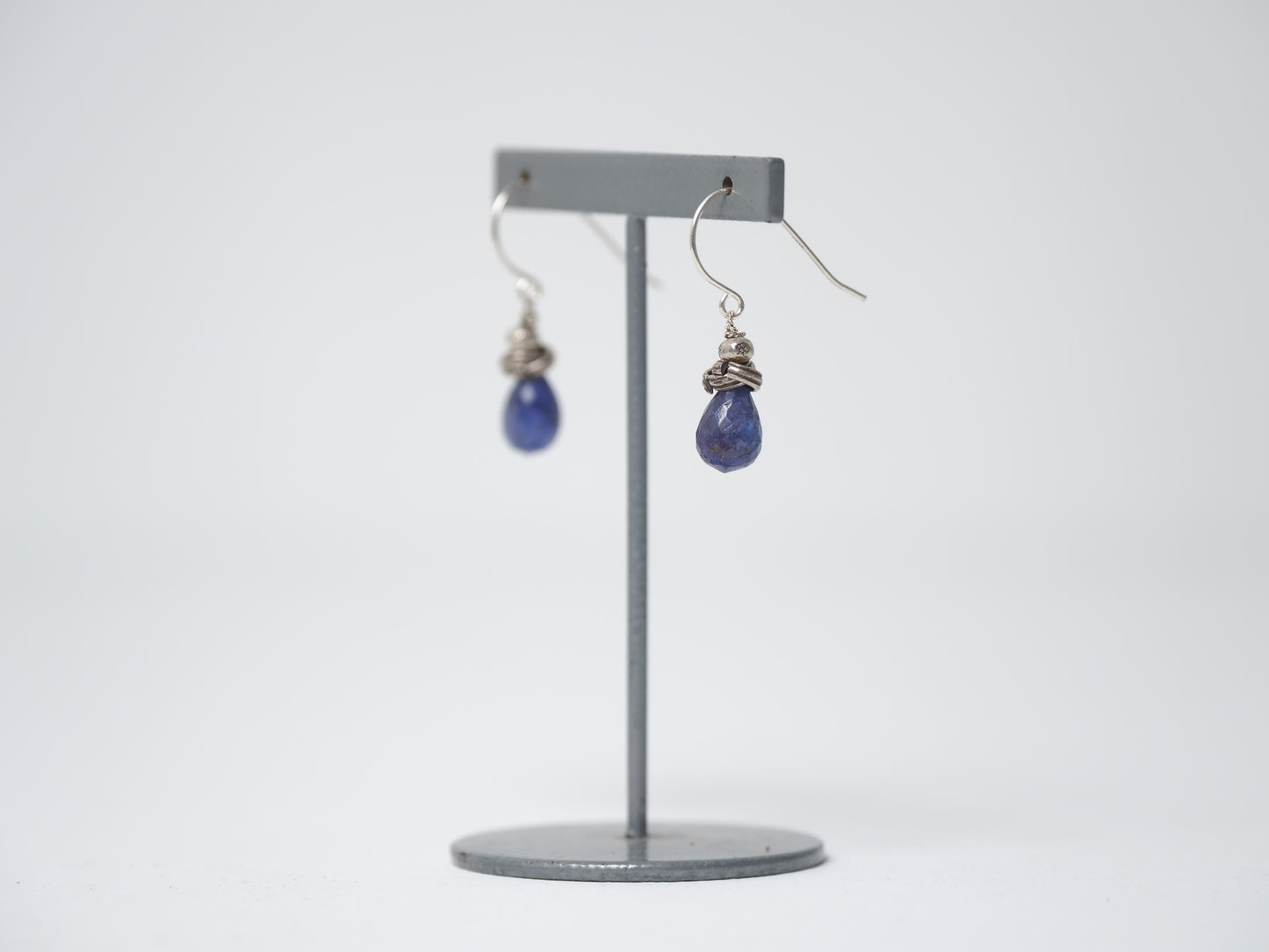 -Tanzanite- hooks