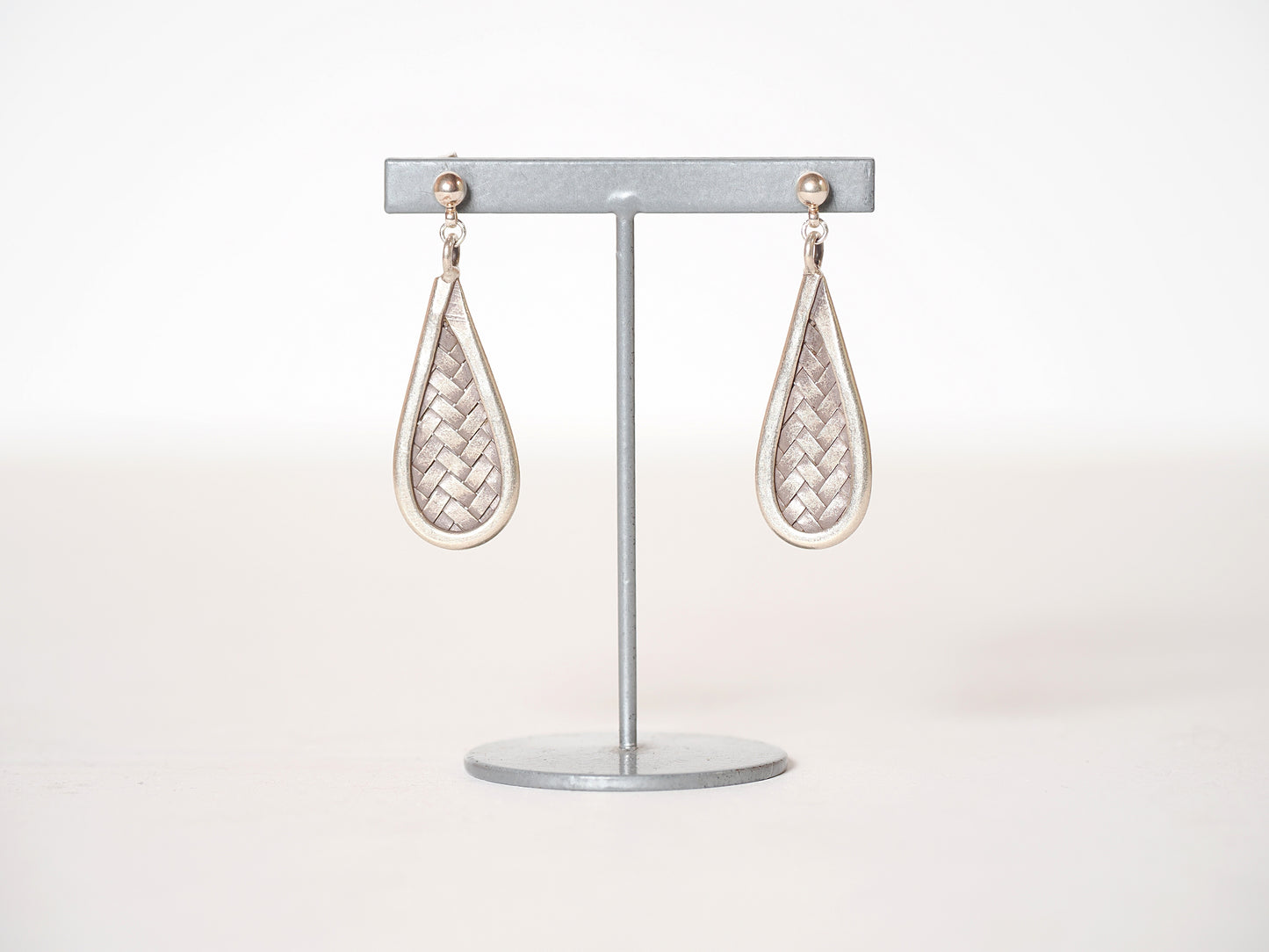 -Plaited silver- studs