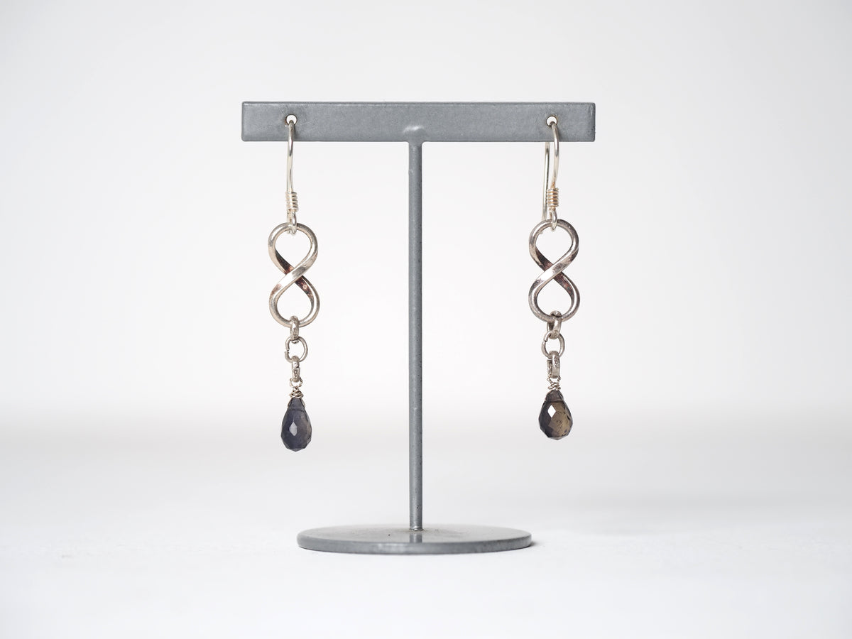 カレンシルバー×アイオライト フックピアス