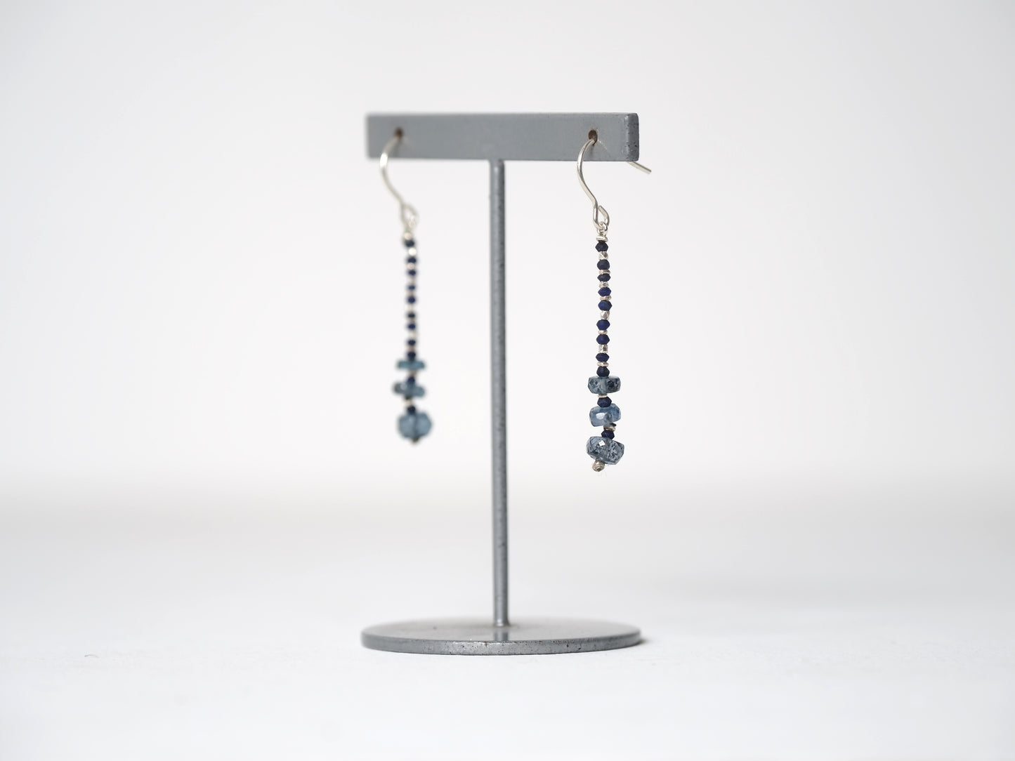 -Kyanite・Lapis lazuli- 'beads line' hooks