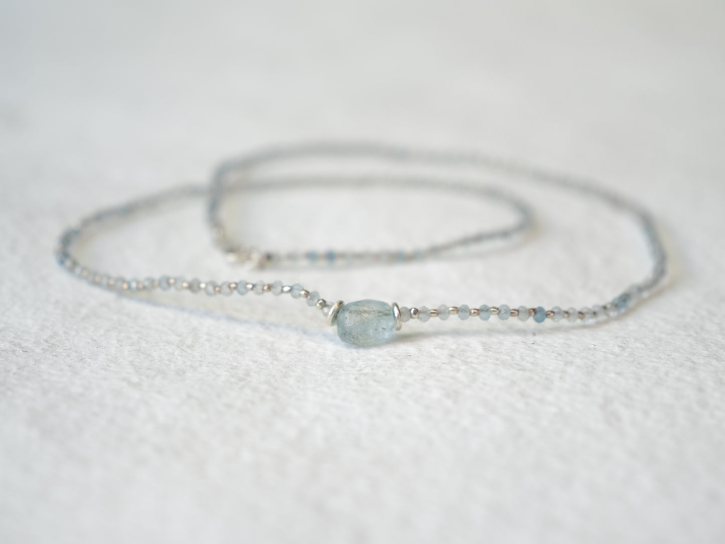 -Aquamarine- 'beads line' necklace
