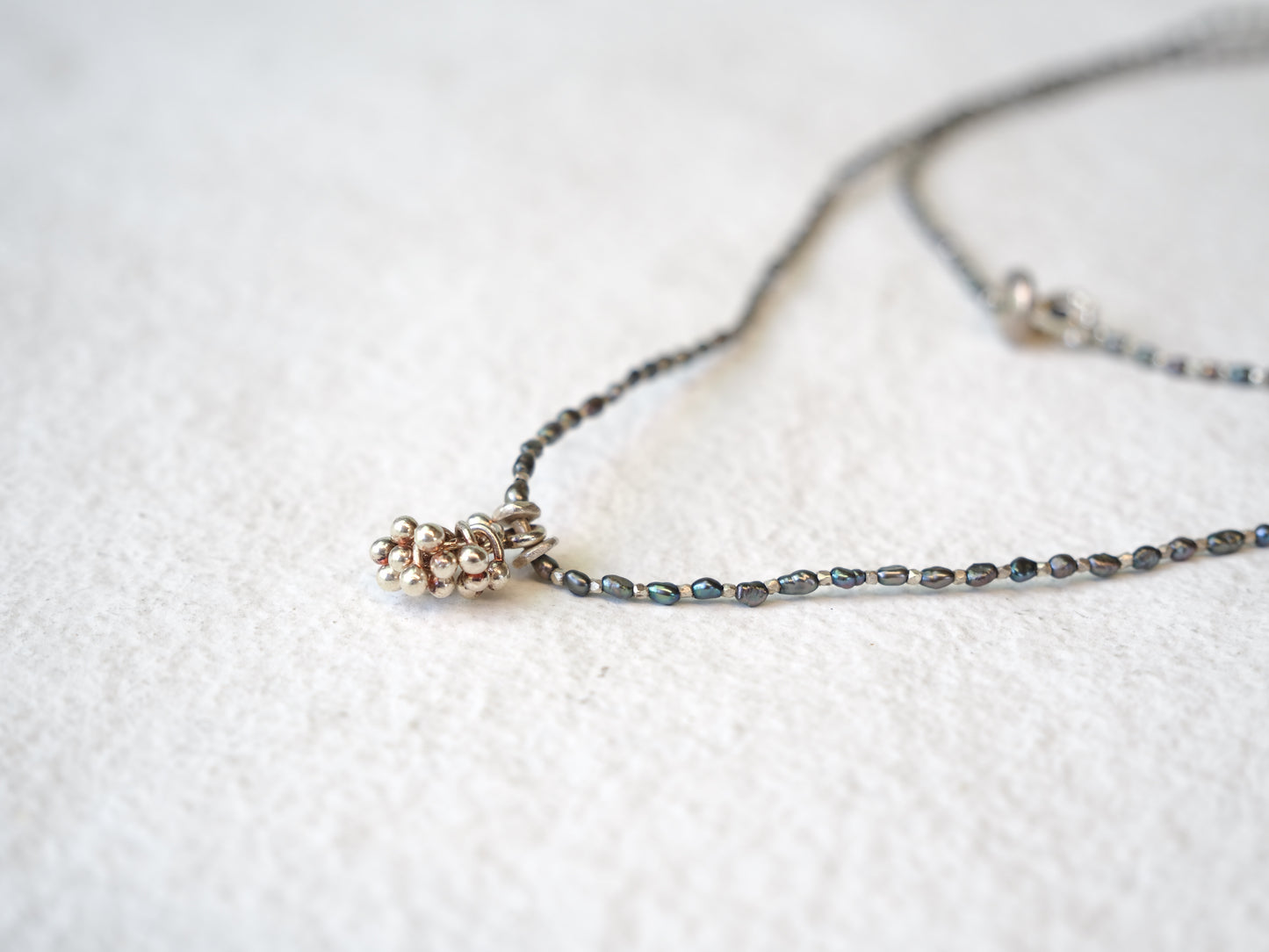 -Karensilver charm- 'beads line' long pendant
