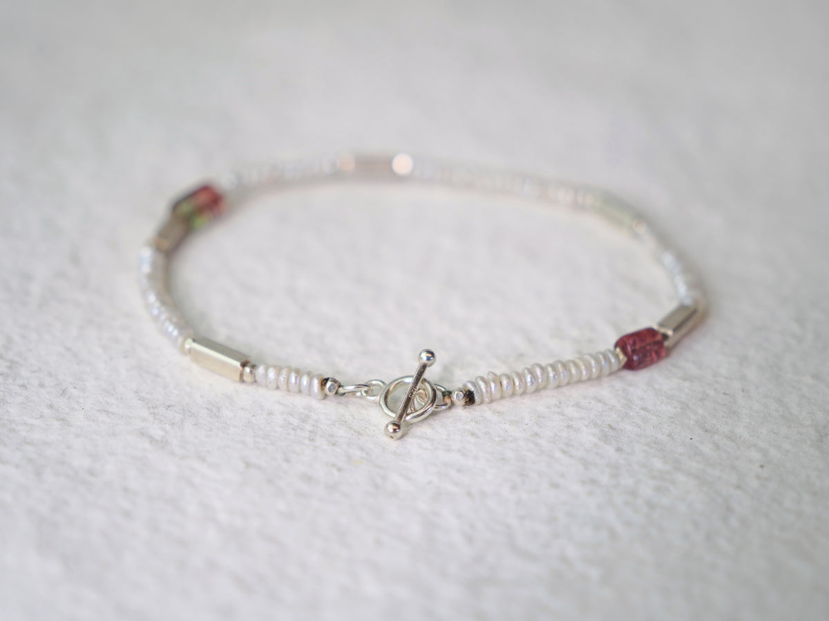-Tourmaline- pearl bracelet