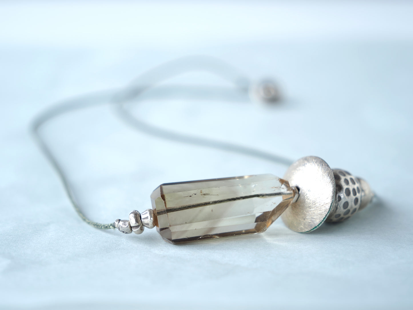 -Wisky quartz- short necklace