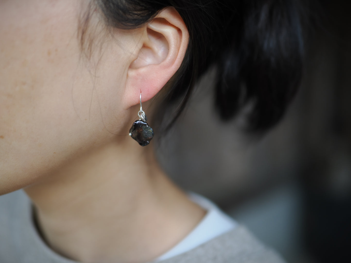 -Black pearl- hooks