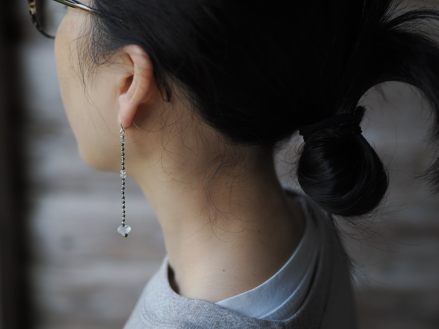 -Quartz- pyrite・silver hooks