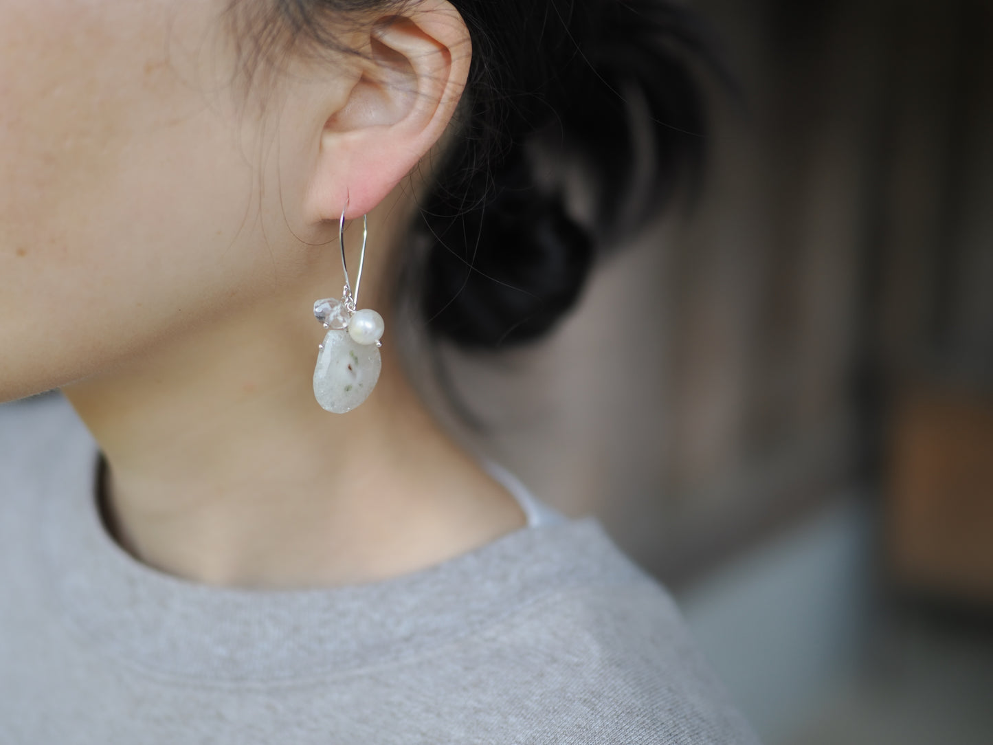 -Solar quartz- large hooks