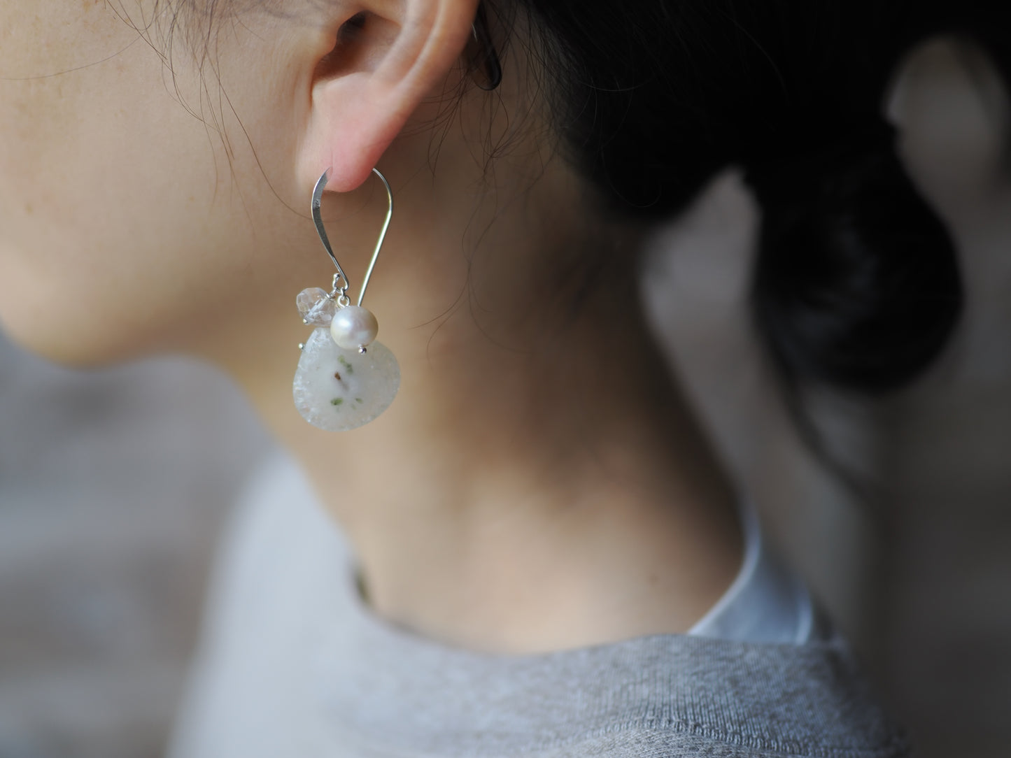 -Solar quartz- large hooks