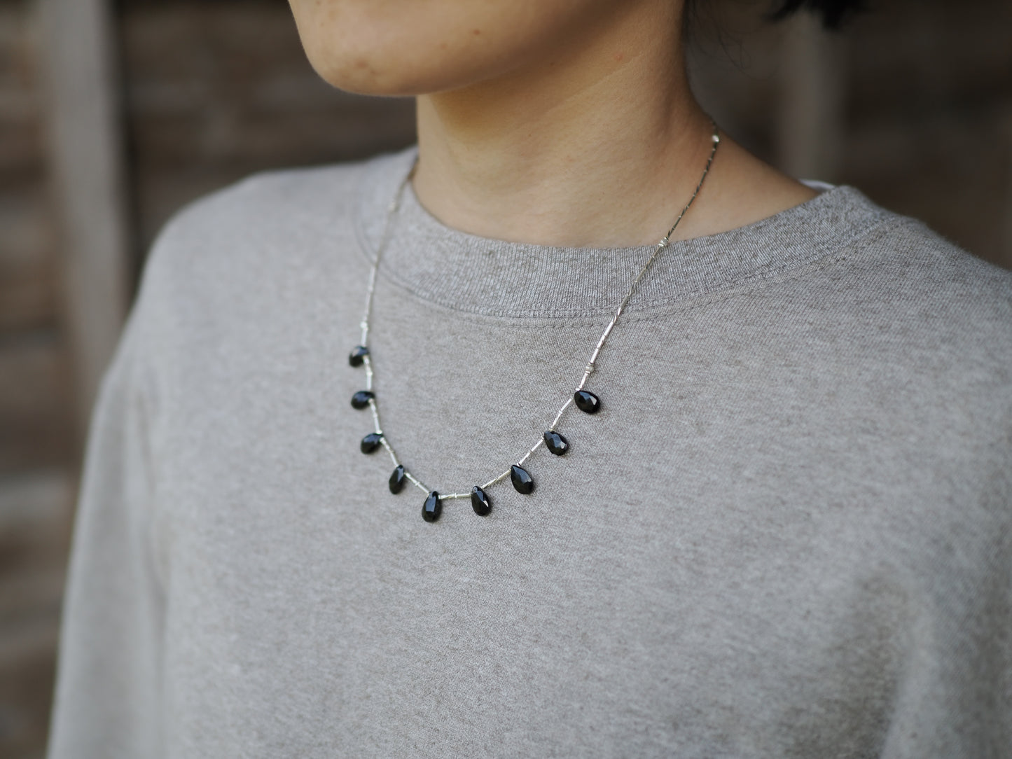 -Black spinel- silver BIB