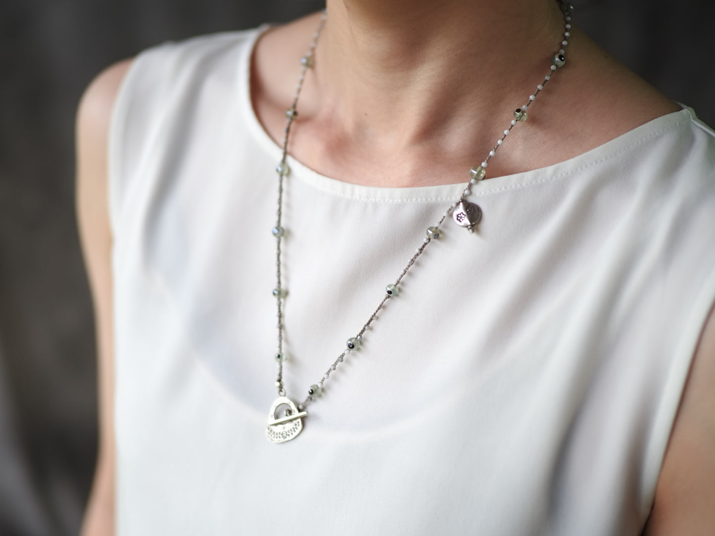 -Eye beads・Howlite- braid mantel necklace