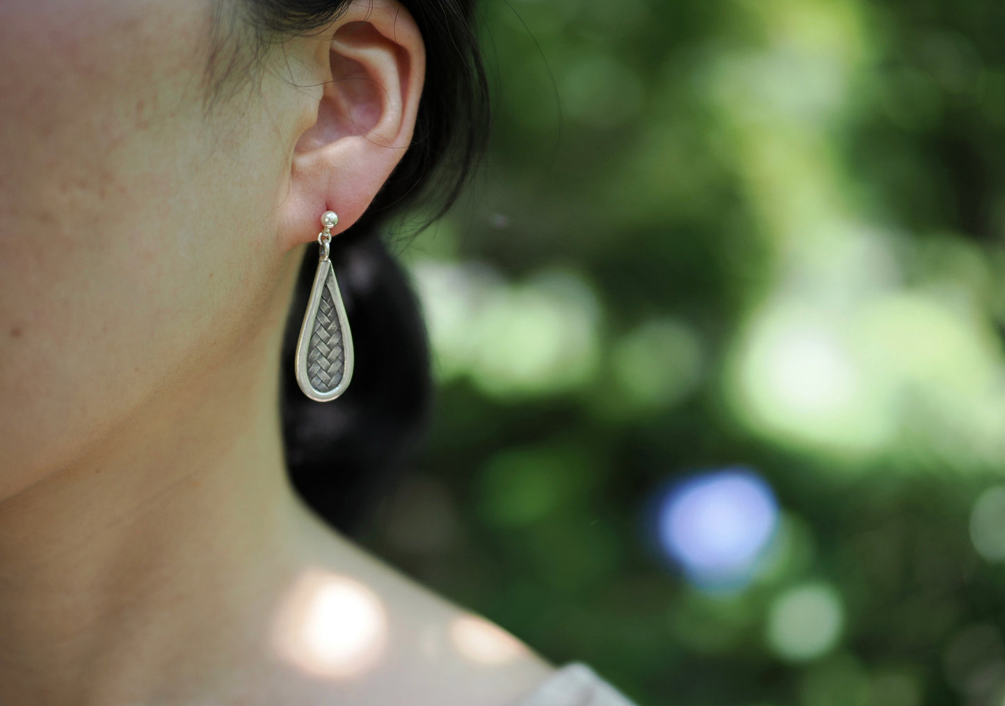 -Plaited silver- studs