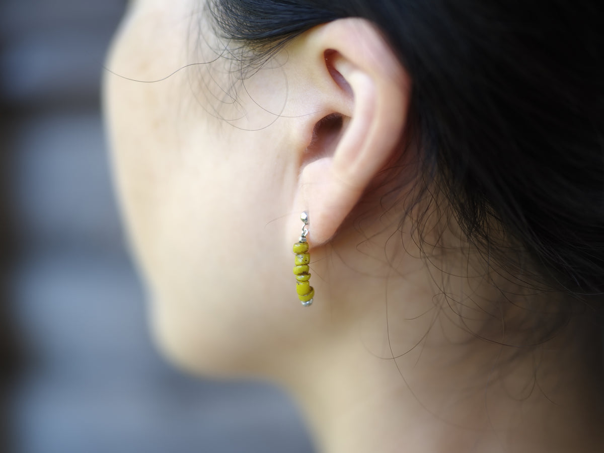 -Bonda beads 'yellow'- studs