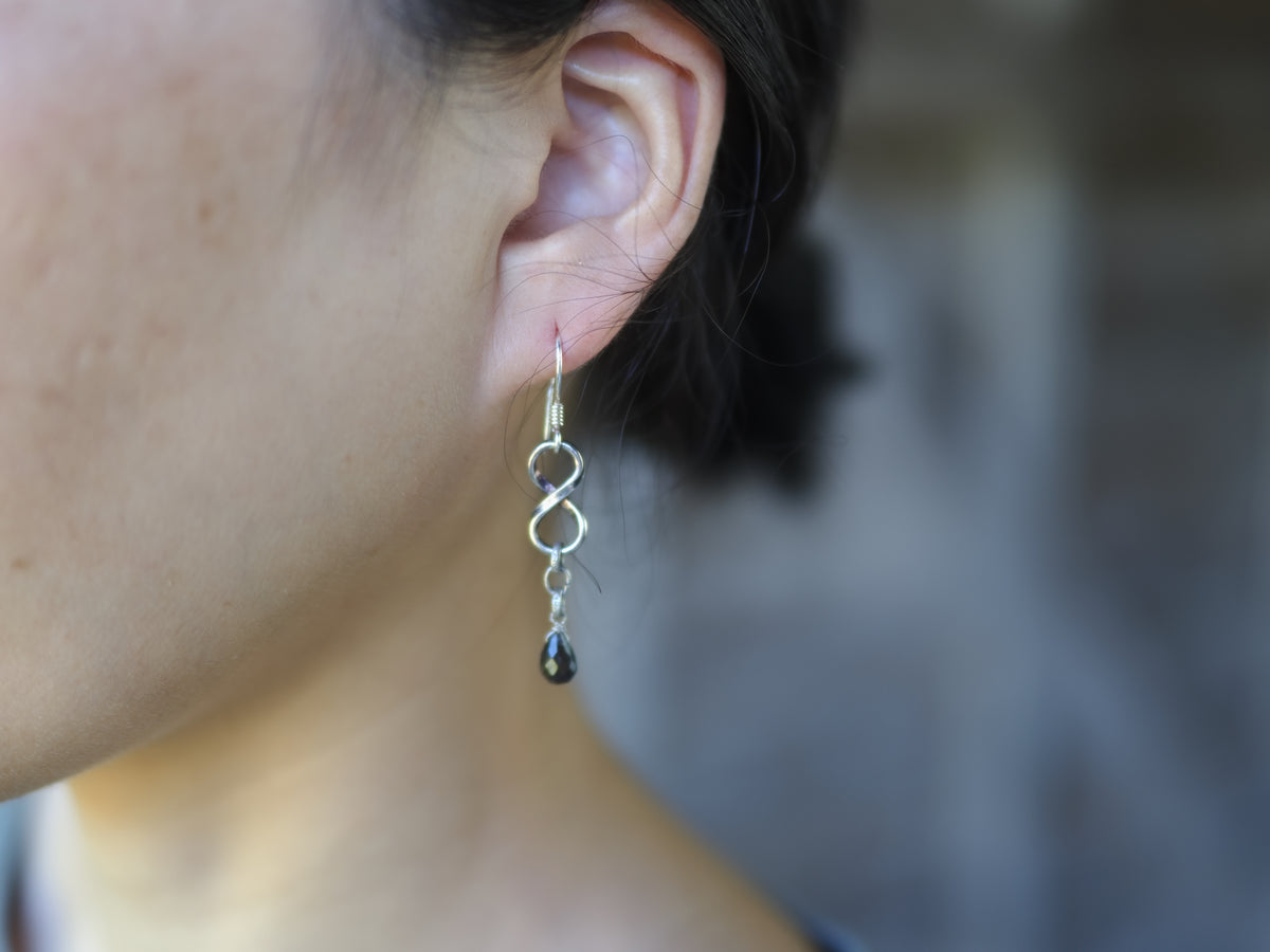 カレンシルバー×アイオライト フックピアス