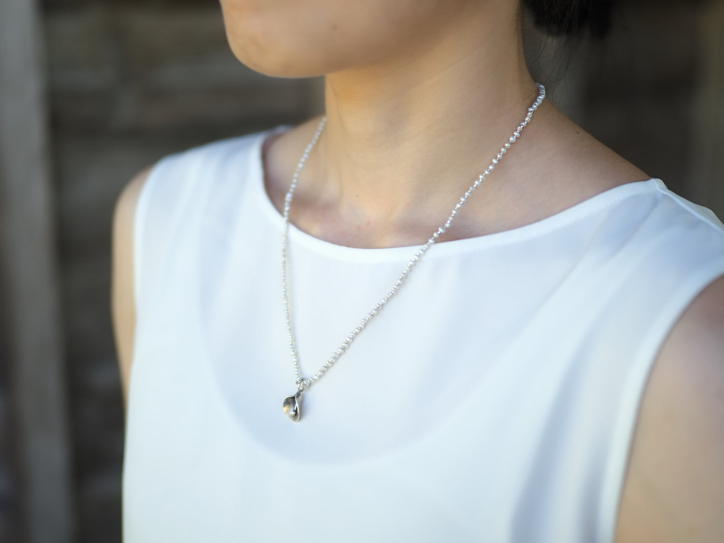 -Flower charm- pearl 'beads line' pendant