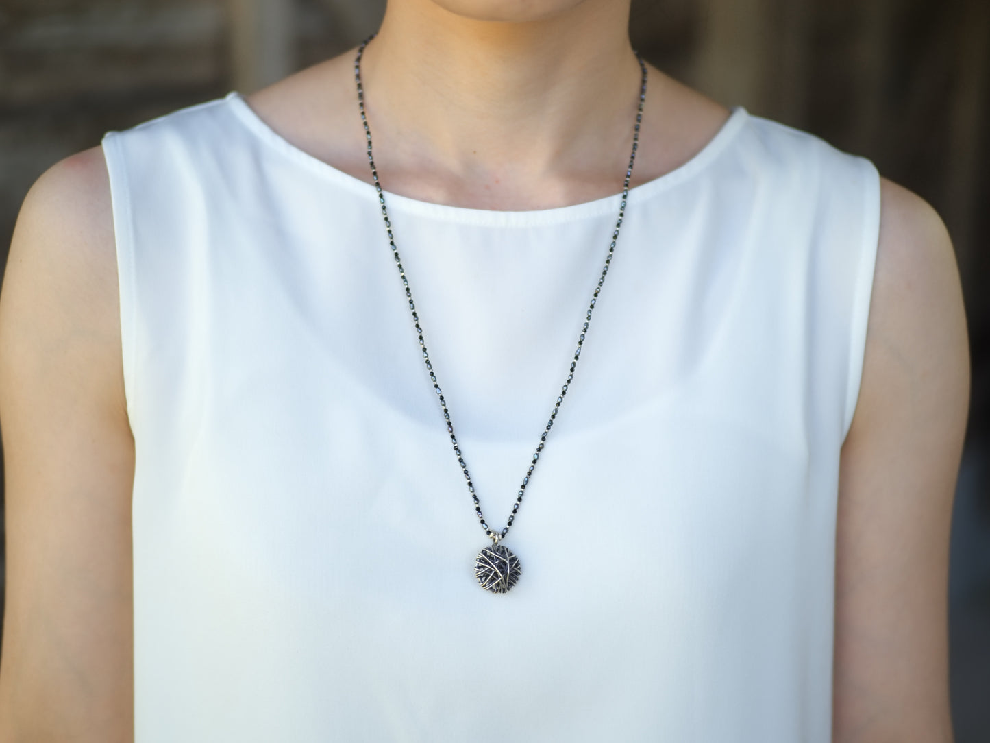 -Karensilver charm- 'beads line' pendant
