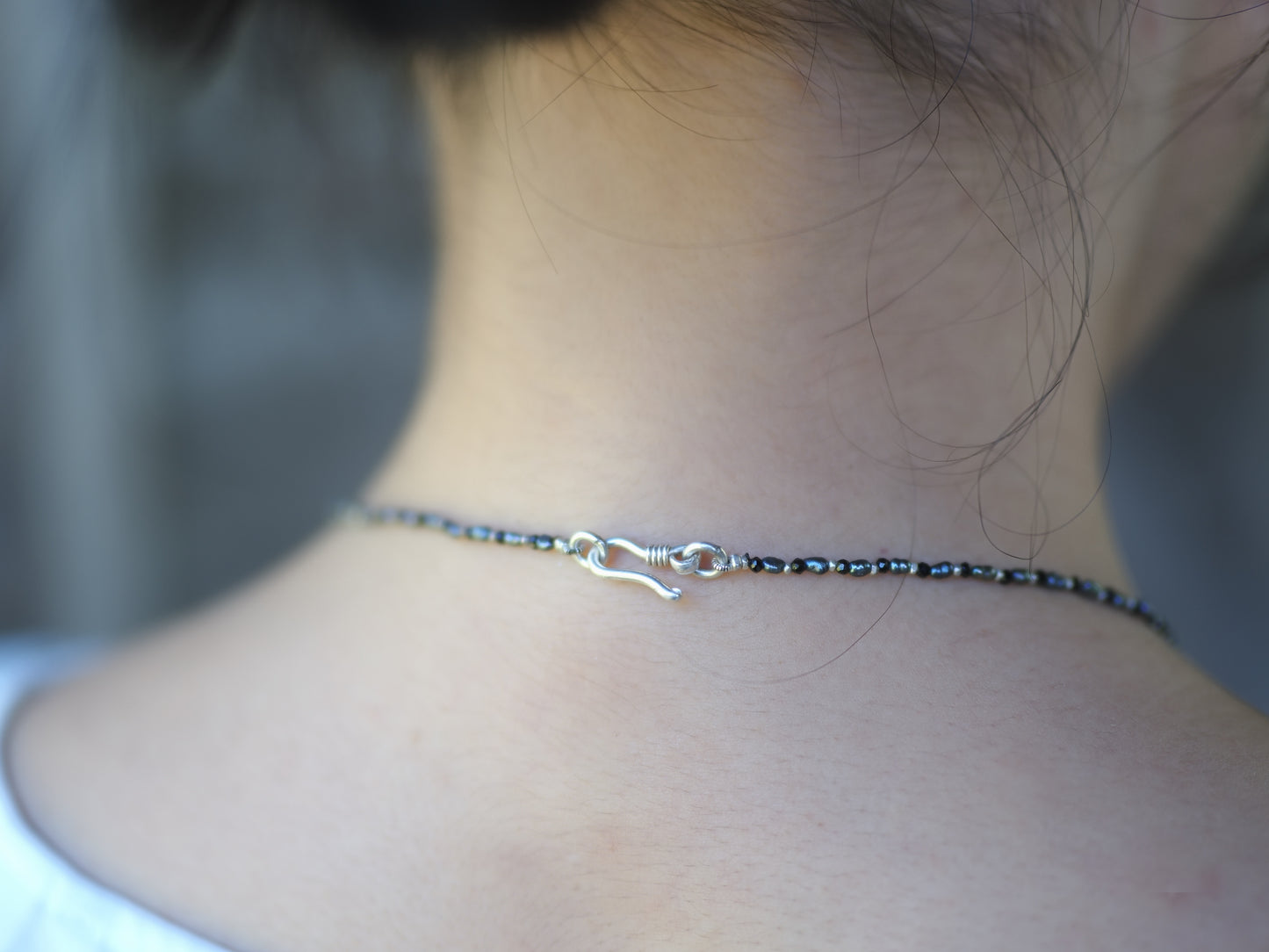 -Karensilver charm- 'beads line' pendant