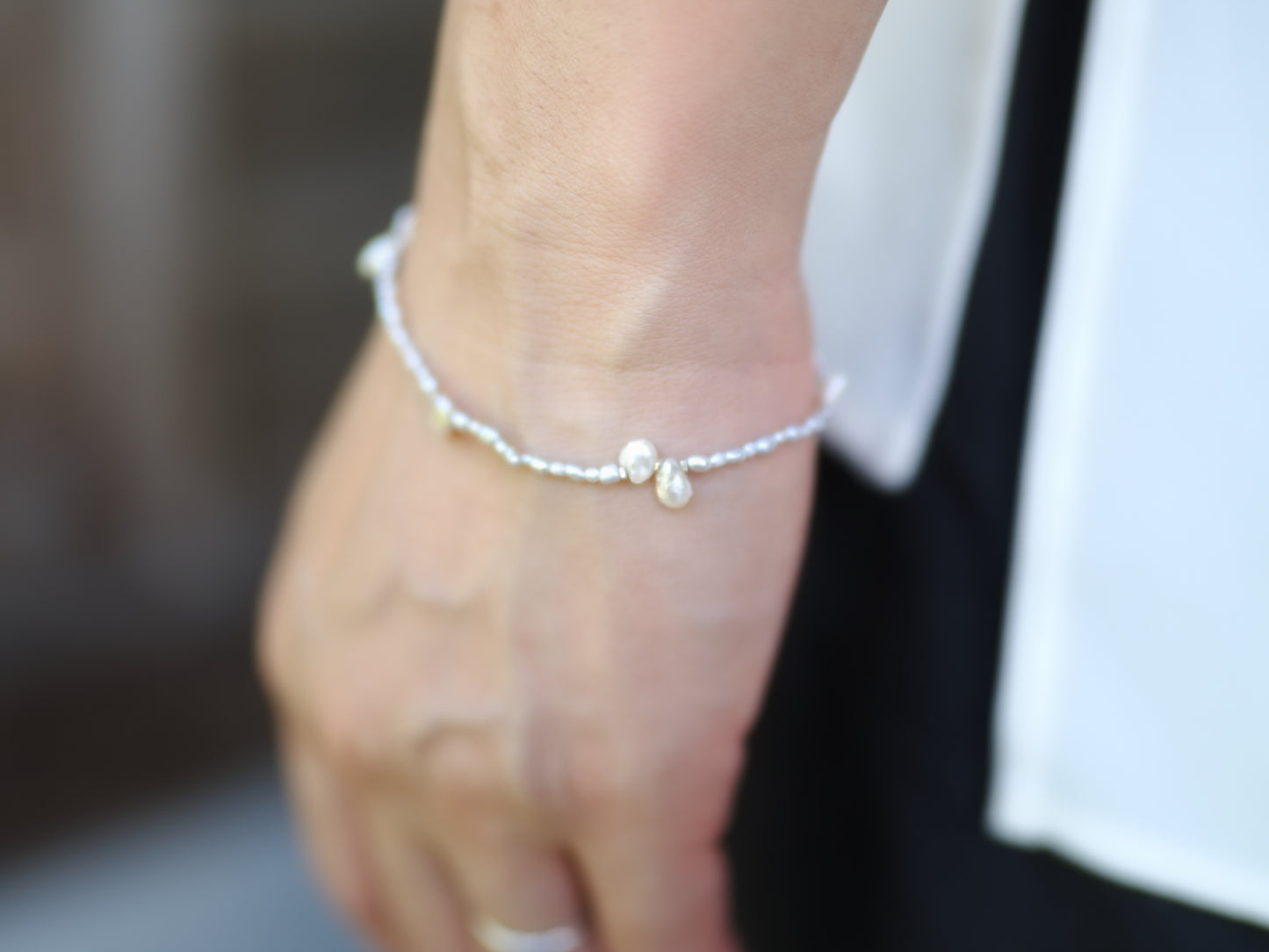 -pearl- 'beads line' bracelet
