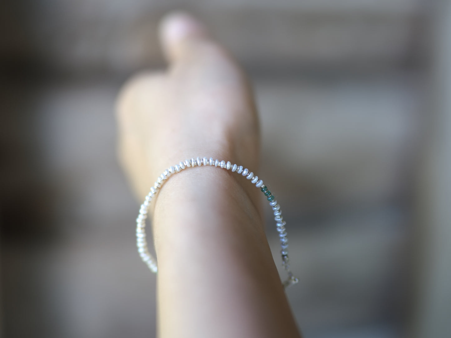 -pearl・emerald- 'beads line' bracelet