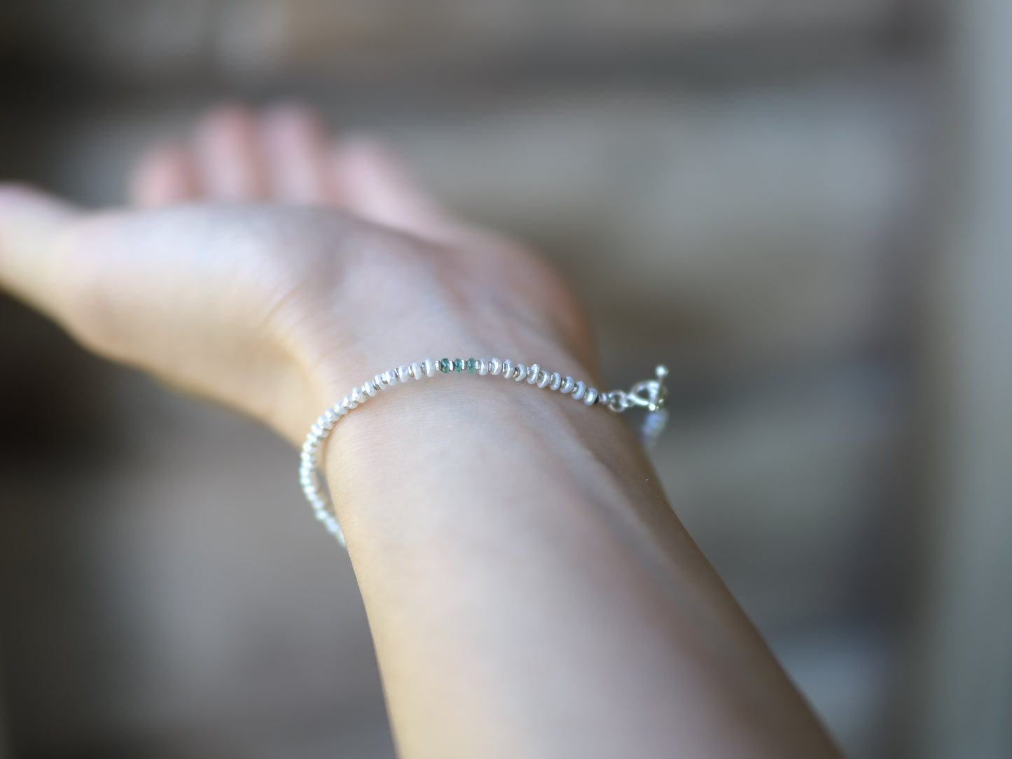 -pearl・emerald- 'beads line' bracelet